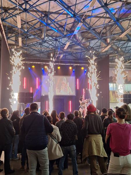 Salon dans le Rhône (69) événement conférence étincelles et effets spéciaux à Villeurbanne