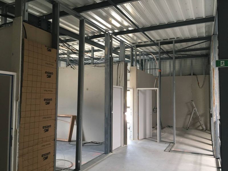 Intérieur du nouveau magasin CEC en construction