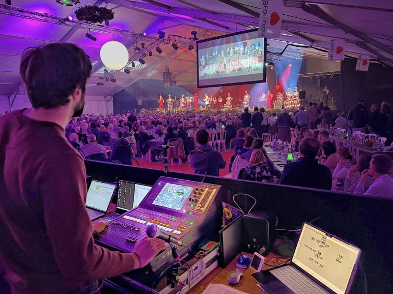 Prestation complète, son, éclairage, vidéo et effets spéciaux pour la fête des Sarmentelles