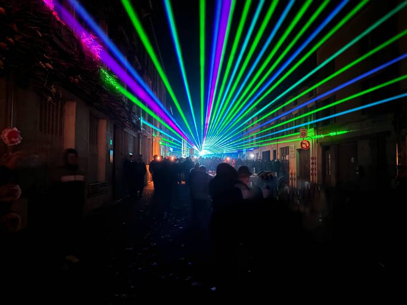 Spectacle de laser aux sarmentelles de beaujeu 2024 mise en perce et location prestation