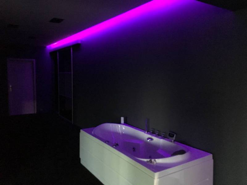 Ambiance couleur led pour les boutiques pas  loin de Dardilly