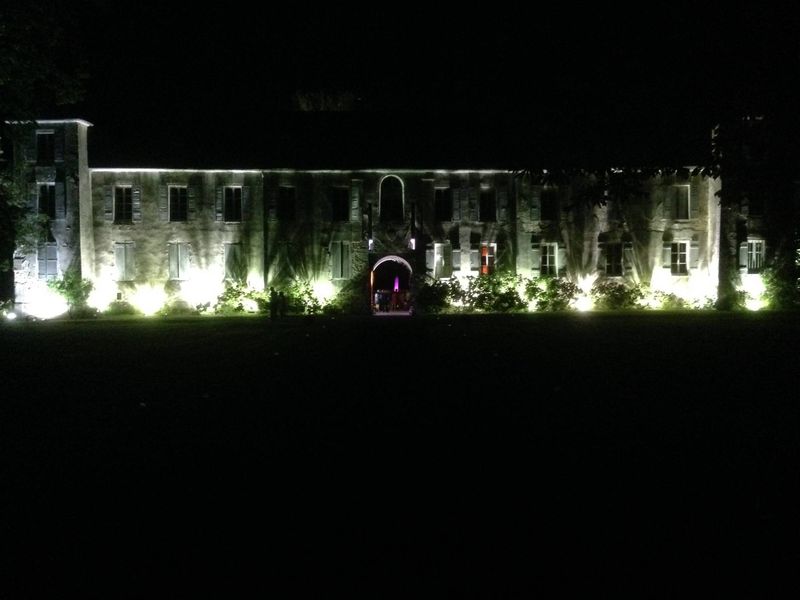 Eclairage architectural d'un château dans le Rhône