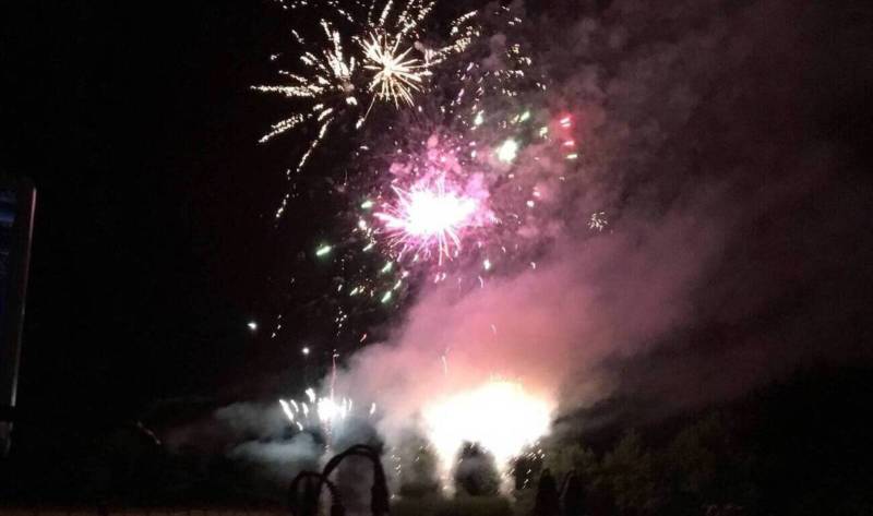 Prestation complète pour un événement privé : son, lumière, vidéo, chapiteau... et feu d’artifice !