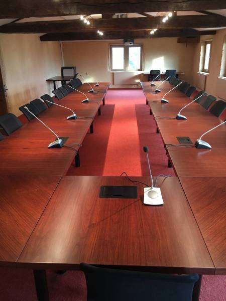 Sonorisation d'une salle du conseil pour une mairie près de l'Arbresle