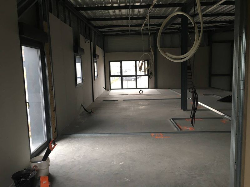 Intérieur du nouveau magasin CEC en construction