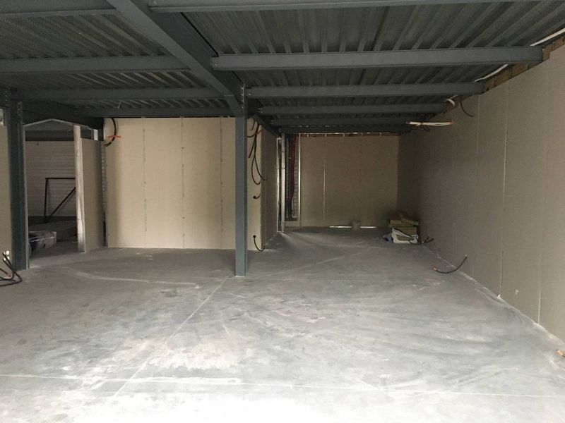 Intérieur du nouveau magasin CEC en construction