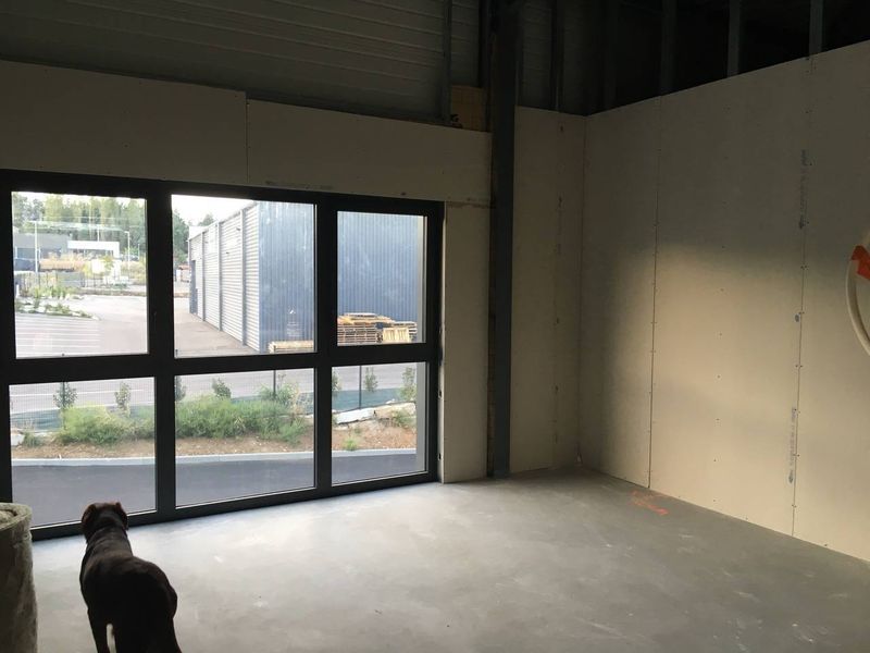 Intérieur du nouveau magasin CEC en construction